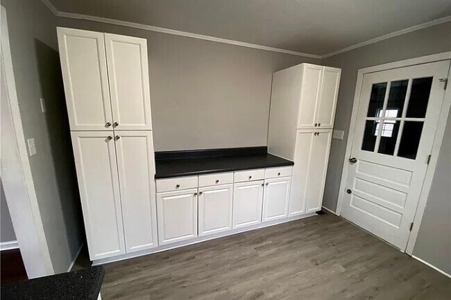 Building Photo - 7568 Carrollburg Dr