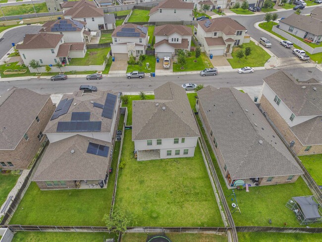 Building Photo - 1506 Sombras Dr