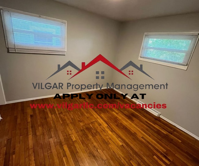 Building Photo - Beautiful 3 Bedrooms / 1 Bath Home in Gary...