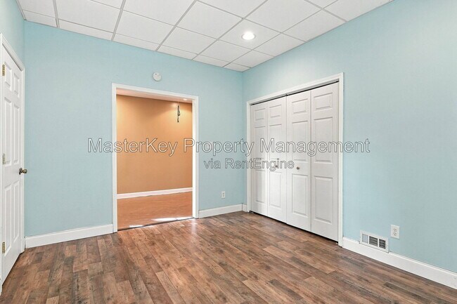 Building Photo - 217 Riverwalk Cir