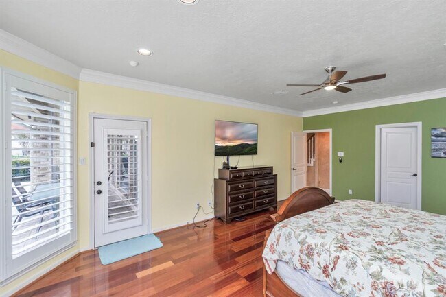 Building Photo - 12002 Newport Shore Dr