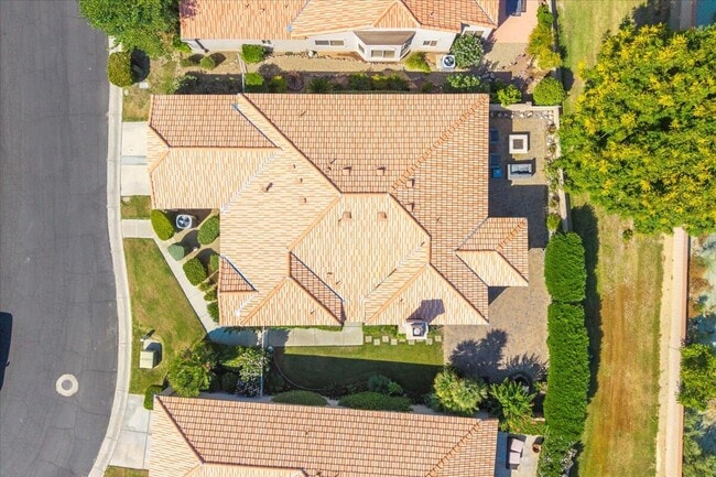 Building Photo - 48137 Vista Cielo