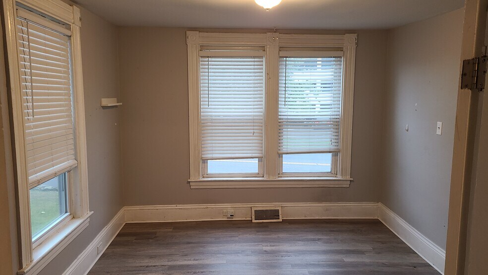 Bedroom 2 - 501 Massabesic St