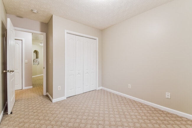 Building Photo - Fantastic 3bd/2.5ba home! Let yourself in!