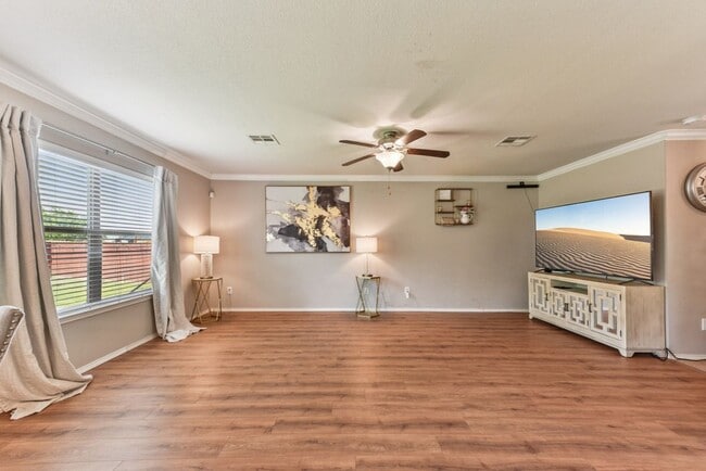 Building Photo - 538 Travertine Trail