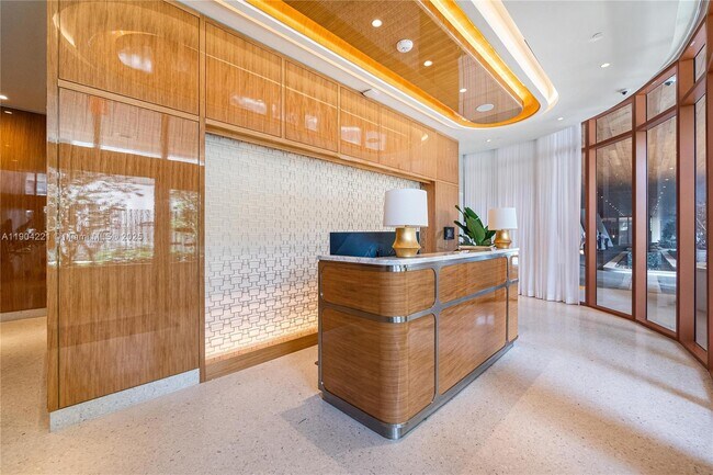 Building Photo - 2678 Tigertail Ave