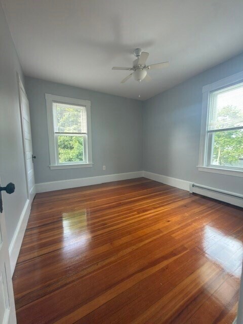 Building Photo - 53 Forest St