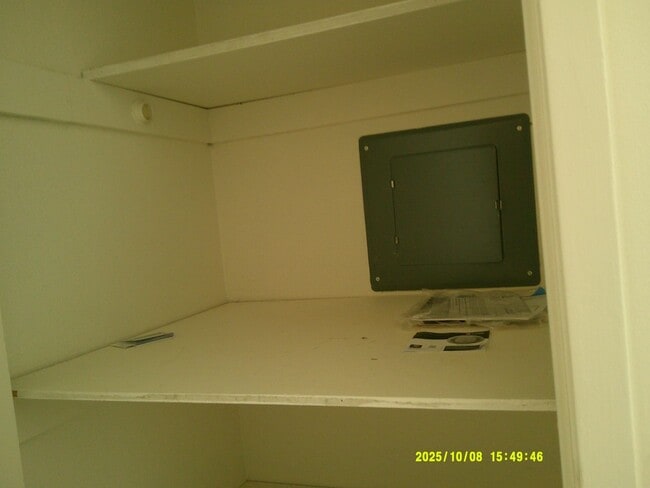 Building Photo - 749 Beelard Dr