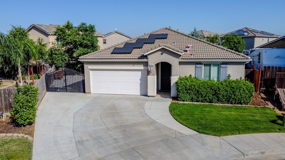 Primary Photo - 3083 N Stanley Ave