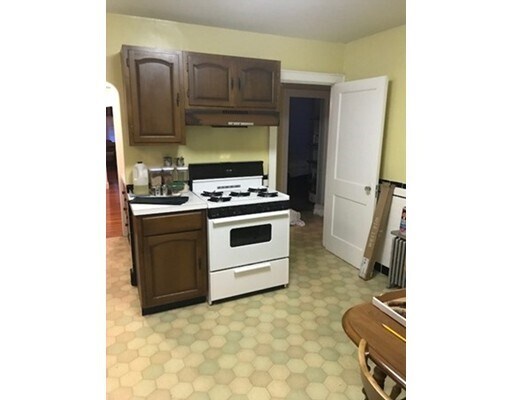 Building Photo - 152 Chestnut Hill Ave