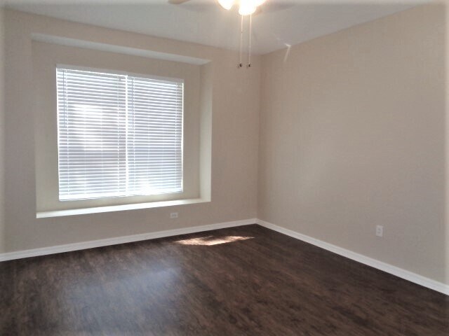 Building Photo - 10546 San Travaso Dr