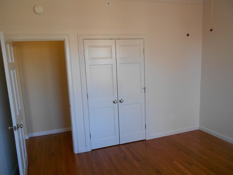 Building Photo - 18 Haviland St