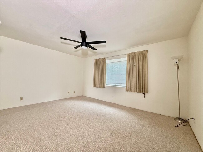 Building Photo - 11002 Hammerly Blvd