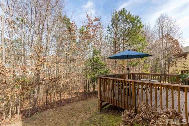 Building Photo - Elegant 3BD, 2BA Raleigh Home Near Shoppin...