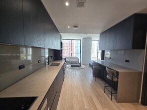 Building Photo - 20 NE 11th St