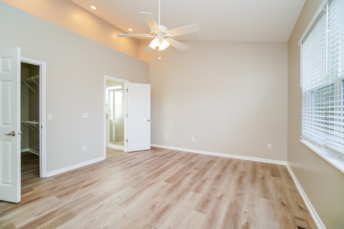 Building Photo - 1497 Westbrook Dr