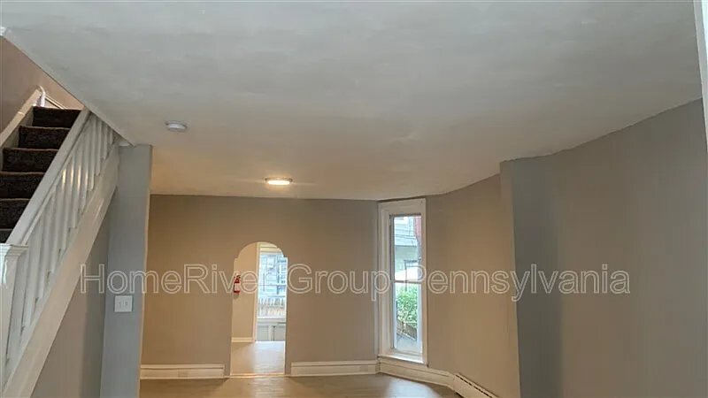 Building Photo - 5853 Webster St