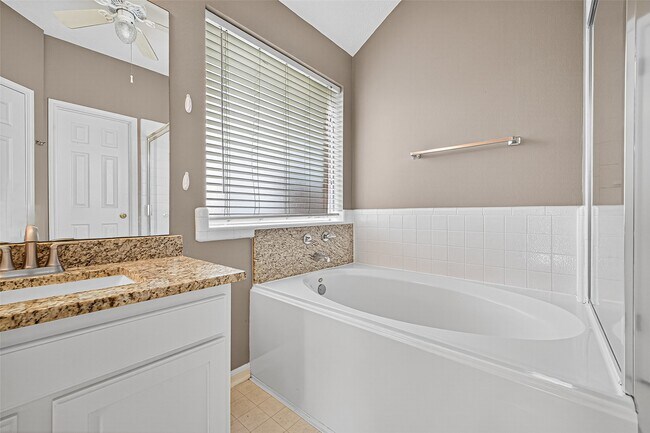 Building Photo - 2143 Mossy Trail Dr