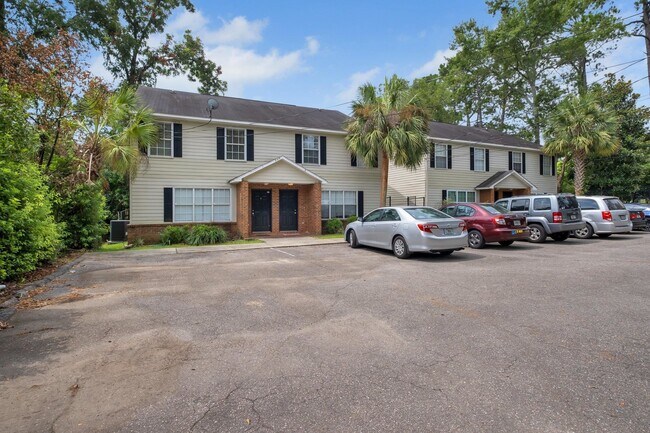 Primary Photo - 859 W Brevard St