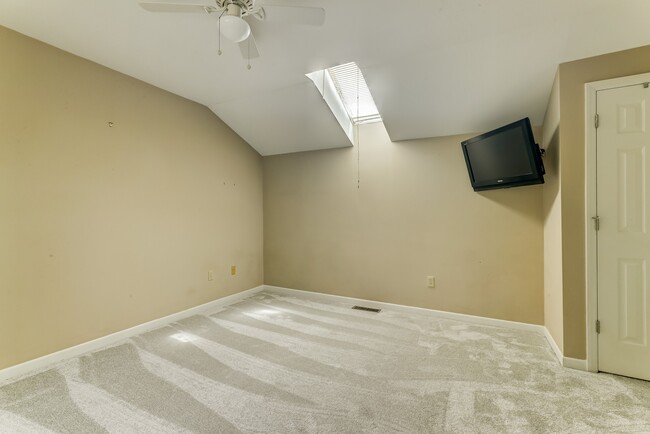 Building Photo - 501 Olmsted Park Pl