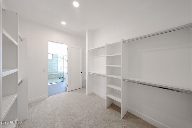 Building Photo - 6329 N 10th Dr