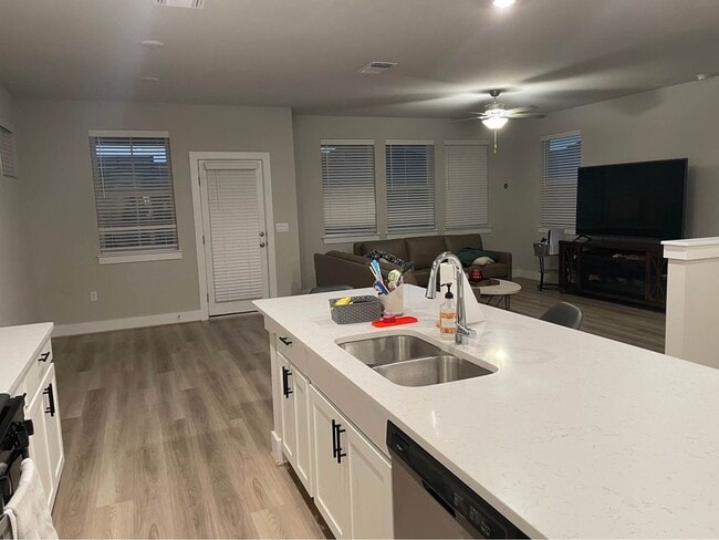 Building Photo - 7309 Travertine Spring Dr