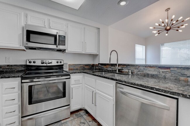 Building Photo - 8920 Antioch Way