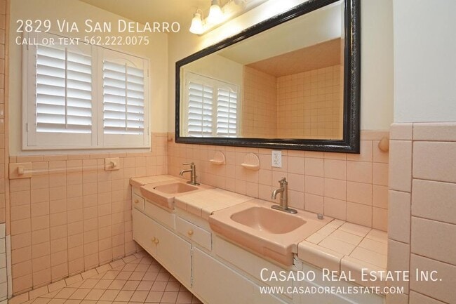 Building Photo - 2829 Via San Delarro