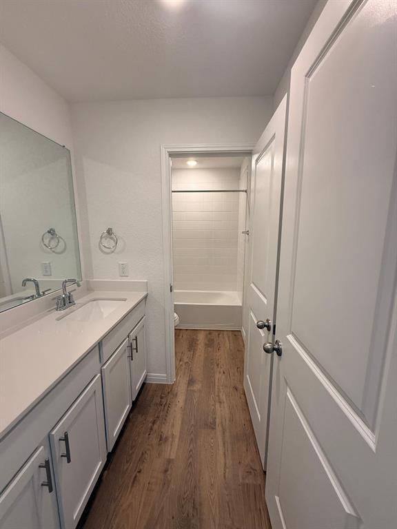 Building Photo - 1940 Lazy Acrs St