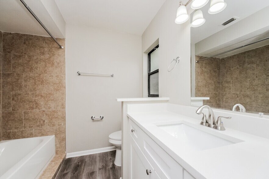 Building Photo - 1108 Santa Cruz Way