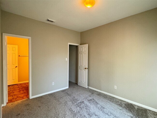 Building Photo - 19543 Clevera Walk Ln