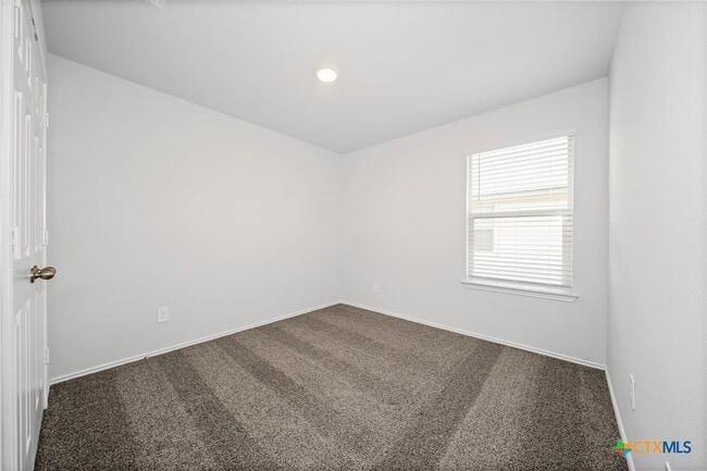 Building Photo - 2818 Wigeon Wy