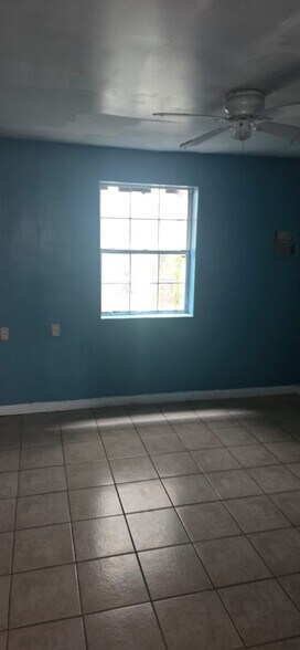 Building Photo - 4122 S Johnson St