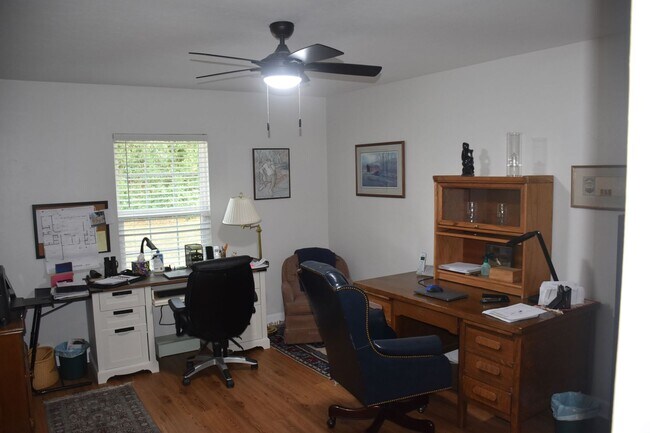 Building Photo - 3/2 Home in The Reserve