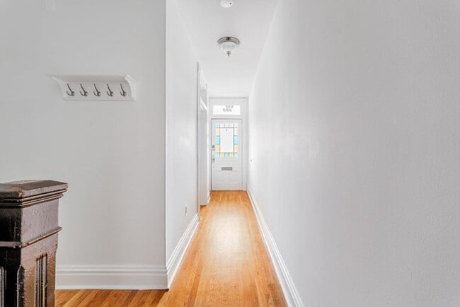 Building Photo - Beautiful historic Church Hill Rowhome for...