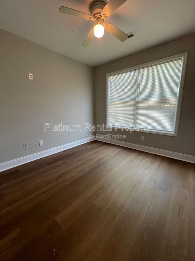 Building Photo - 1135 Coleman St SW