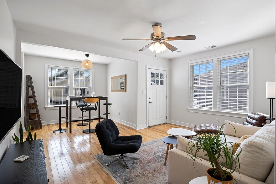 Building Photo - 3739 Tim St