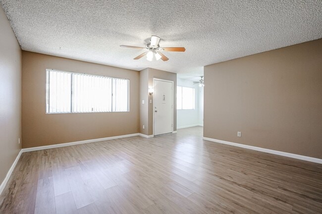 Building Photo - QUIET ADULT 55+ COMMUNITY