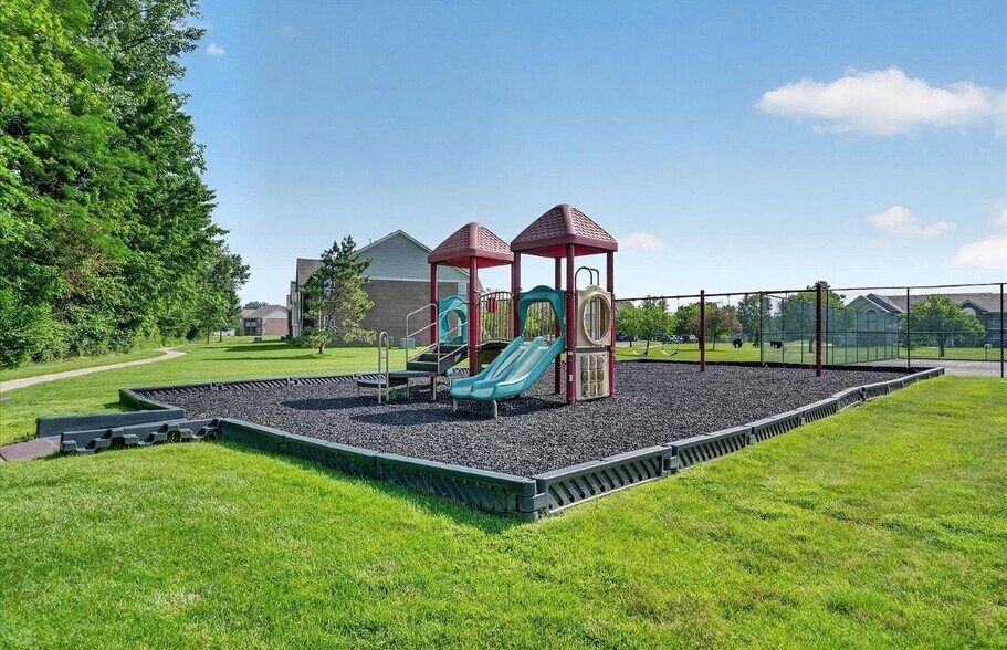Building Photo - 51582 Stern Ln