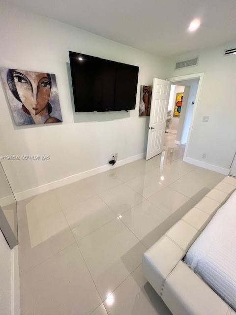 Building Photo - 1125 99th St