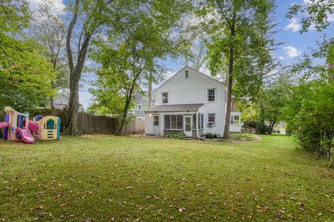 Building Photo - 1110 Trout Brook Dr