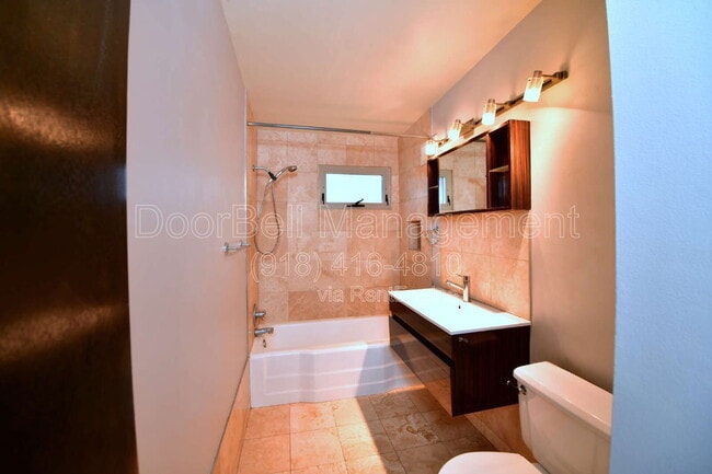 Building Photo - 5306 E 26th St