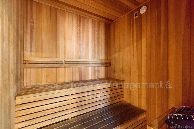 Building Photo - 505 Lands End Way