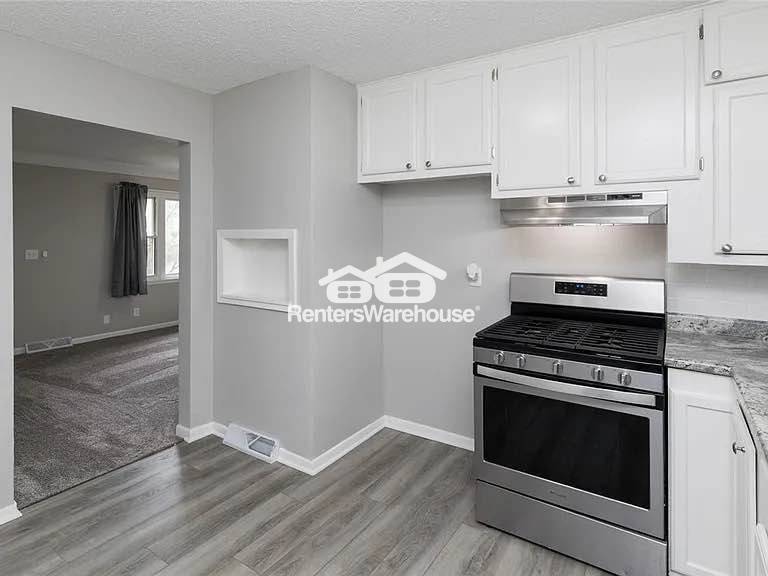 Building Photo - 2418 Boston Ave