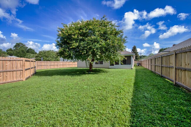 Building Photo - 1477 Sturbridge Pl
