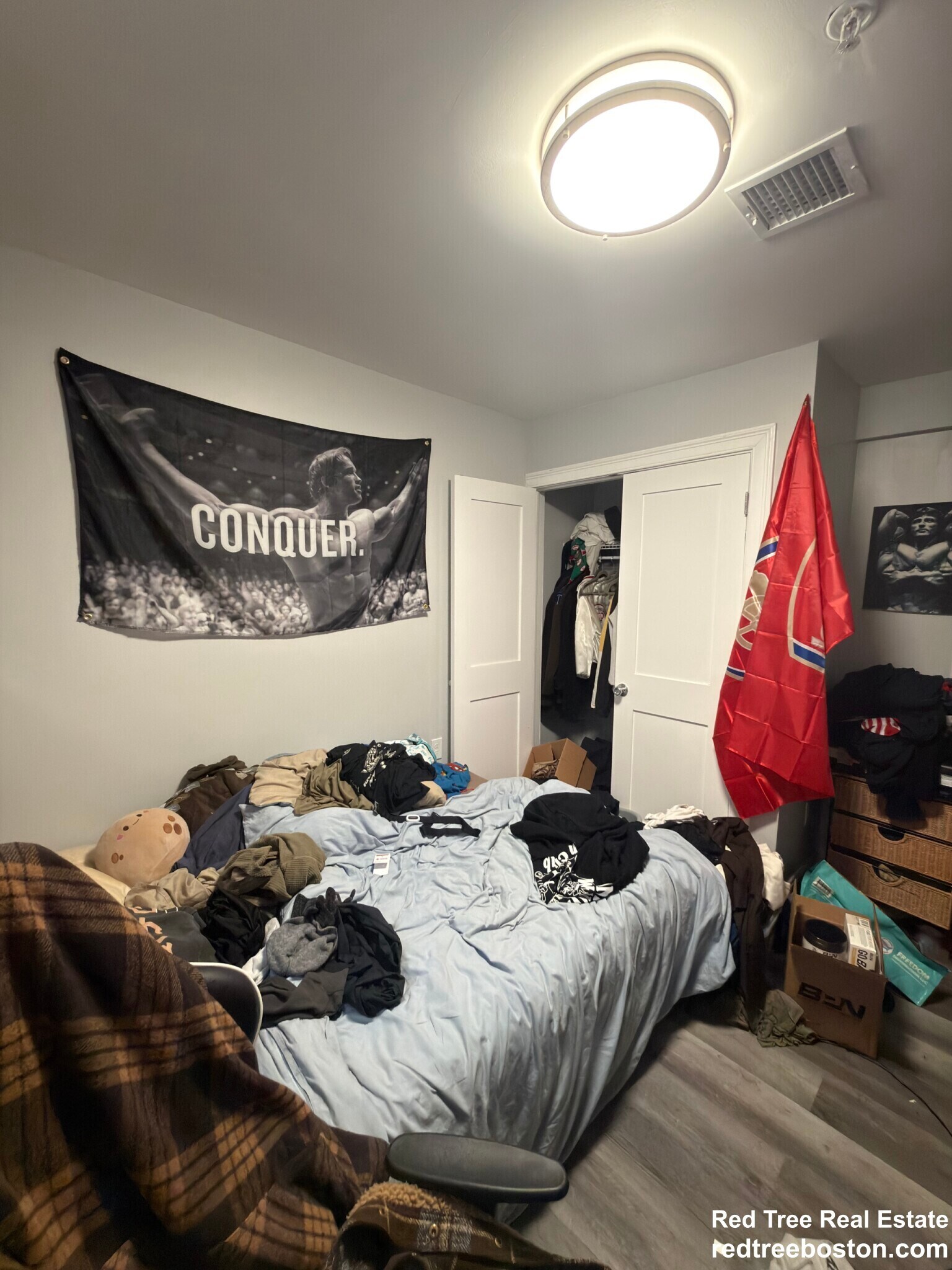 Building Photo - 156 Hillside St