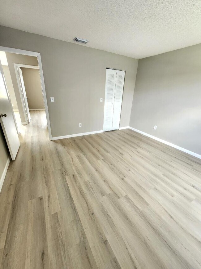 Building Photo - 85 Las Brisas Way