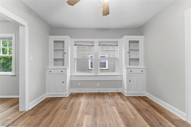 Building Photo - 3400 W 117th St