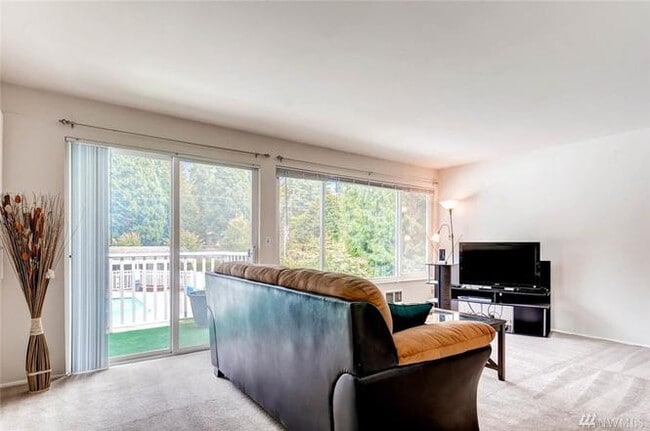 Building Photo - 5722 122nd Pl SE