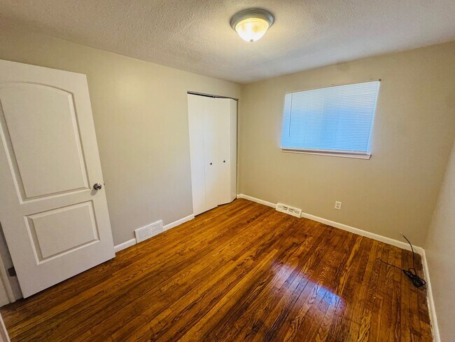 Building Photo - 8215 Crudele Dr